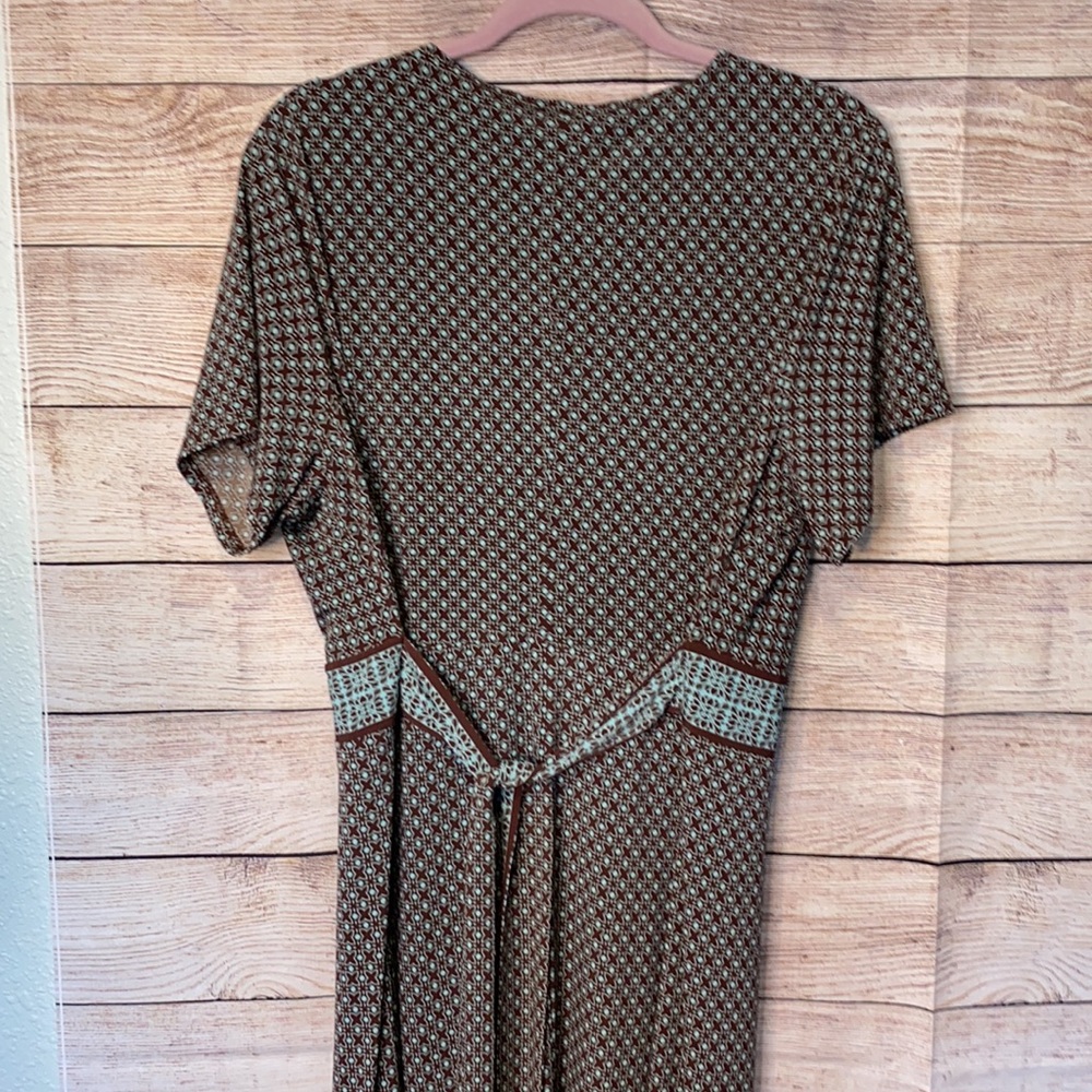 💜💜 Dress Barn Beautiful Woman’s Dress Size 20W - Picture 7 of 10
